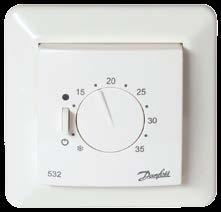 Az elektronikus termosztátokkal pontos szabályozás biztosítható, a padló hőmérséklete optimális értékre állítható.