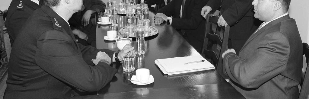 Sipos Edit bv. alezredesnek, a Büntetés-végrehajtás Országos Parancsnoksága osztályvezetőjének, valamint ezredes léptette elő Hirják András Péter bv.