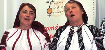 Az ebédre tálalt finom gulyáslevest már a Magyar Házban fogyasztottuk el, majd amíg a zsűri dolgozott a gyerekek kézműves foglalkozáson vettek részt, a vendégek és a tanárok pedig jóízűt beszélgettek.