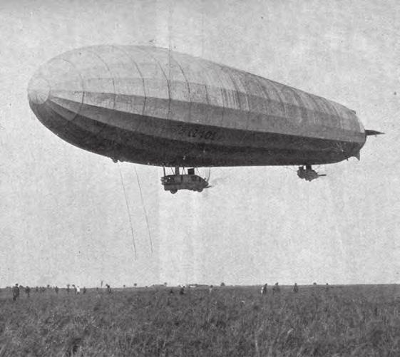 Haditechnika-történet 56. ábra. Az LZ101 Jambol felett 58 kg-os bombát dobnak Ploestire és 18 db-ot Bukarestre. 1916. 9. 25/26-án támadás Bukarest ellen. 2658 kg bombát dobnak le. 1916. 10.