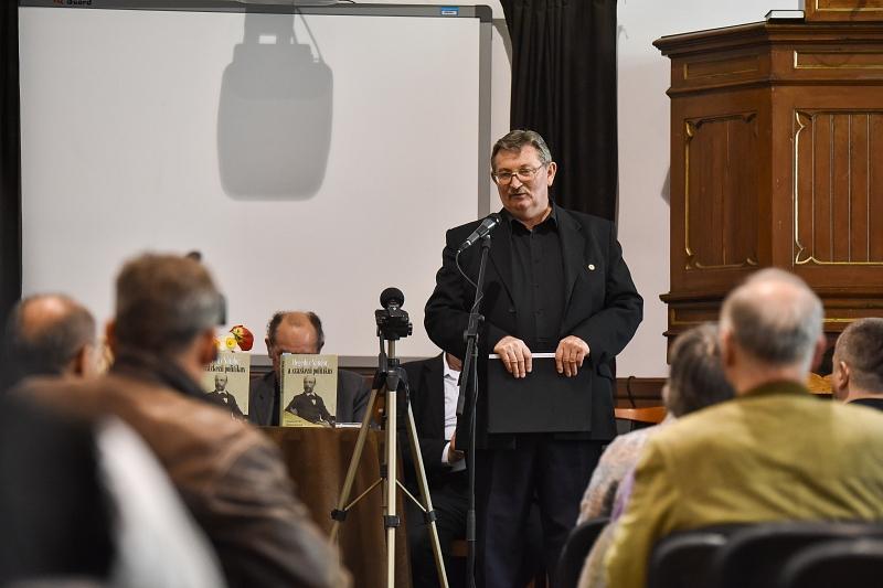 A konferencián Hegedüs Sándor újságírói munkásságáról is megemlékeztek, Somogyi Botond, az Üzenet főszerkesztője tartott róla előadást.