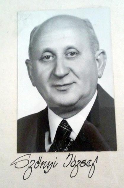 kép: Szőnyi József az Apáczai Csere