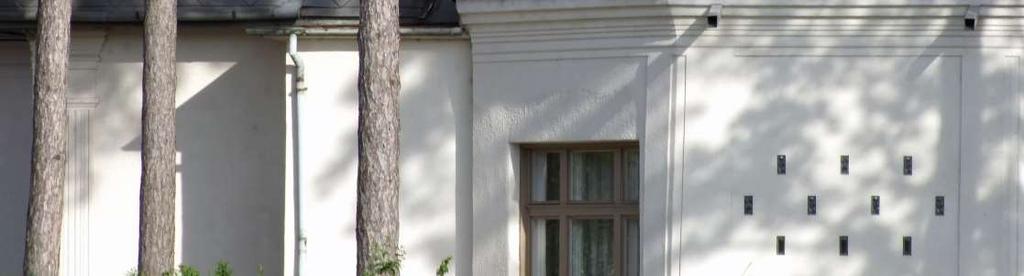 A szocialista realista stílus öröksége a Szent Imre téren álló egykori Pártház is, mely a helyi védelemre javasolt értékek között szerepel.