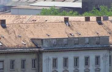 Ennek másik oka a városközponttal együttélő lakótelepek és az alacsony intenzitású átalakulás előtt álló kisvárosias beépítések.