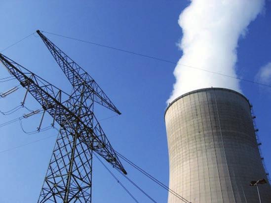 táblázat. A jövőbeni energiaigények a bázisév százalékában évi 2,5%-ra, valamint különböző r c-ütemek függvényében meredekebben nő az energiafelhaszálás.