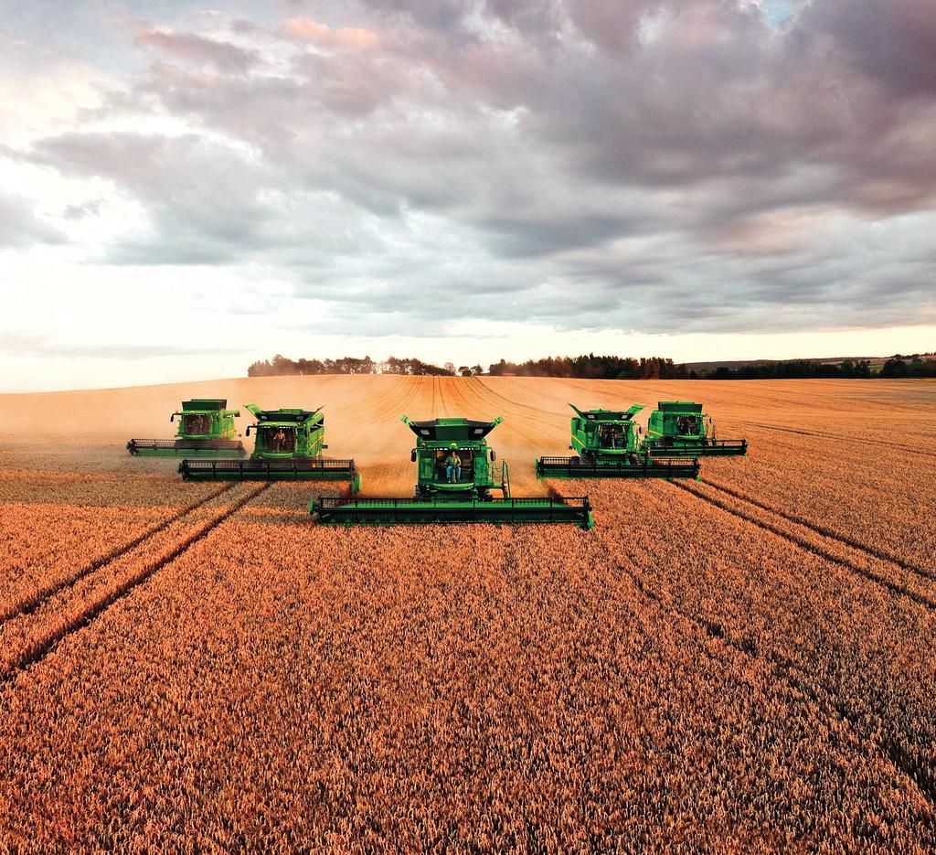 Gépbérlet ajánlatok 2017 - IA ÓG OL OK ÁS ORMA INF ÁTT TIKA H ÉR I AGROTEC HN MŰ O S Z A KI M E G LD John Deere W és T modellek 7 K M Precíz gazdá iós lkodás ŰS ÁS O INFORMAT HÁTT IKA ÉR A KITE RTK