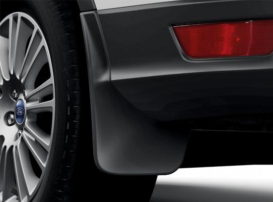 FORD KUGA Járművédelem Külső védelem Belső védelem Sárfogók A Ford eredeti sárfogókat a