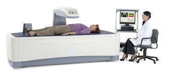 Laboratóriumi mérések: testösszetétel-mérés (InBody 720) csontsűrűség vizsgálata (DEXA) echokardiográfia
