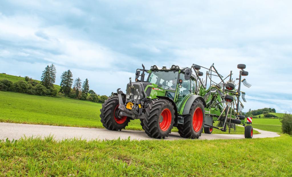 FENDT 200 VARIO: MOTOR Iazi naysá: teljesítmény és hatékonysá eyütt. Színtiszta teljesítmény A Fendt 200 Vario maximális teljesítménytartománya 77 és 111 lóerő között van.