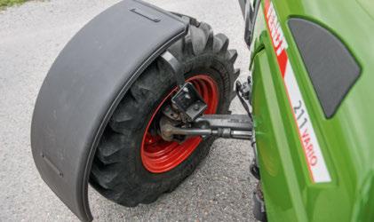 A Fendt a 200 Varióval eyütt a VarioAtive kormányzást is kínálja a kompakt univerzális traktorokhoz.
