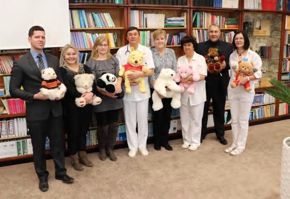 Dombrádi Híradó 7 GYŰJTSÜNK PLÜSSMACIKAT A BETEG GYEREKEK SZÁMÁRA!