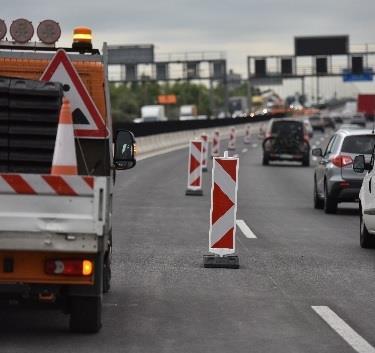 történt) 2018-19-ben 100 milliárd Ft értékű projektlista tervezésének és kivitelezésének előkészítése zajlik M1 autópálya felújítása Budapest és Tatabánya