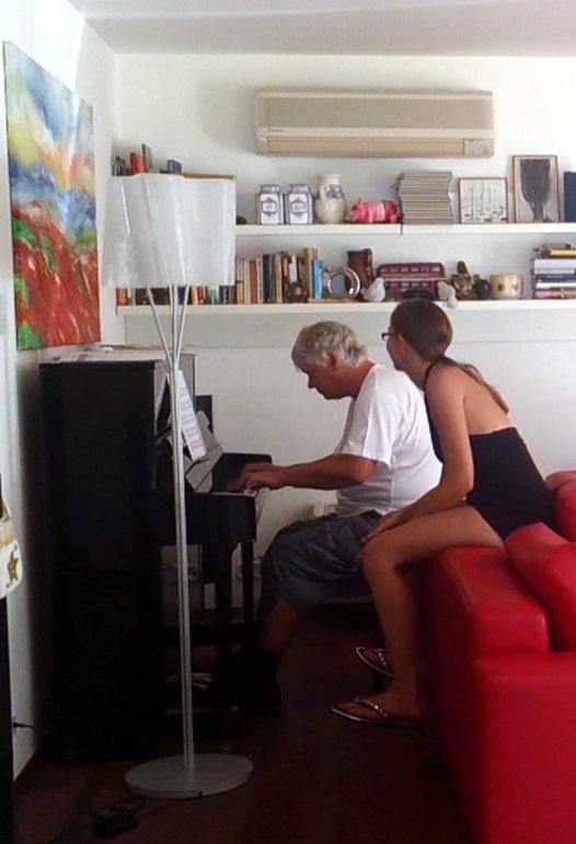 Kocsis Zoltán és Kende Luca, 2013 (Vásárhelyi Gábor archívumából) Mondtam neki: Zoli, te olyan vagy, mint az almafa: