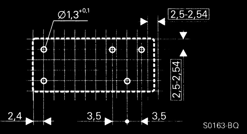 frekvenciaállóság a tekercs és az érintkezõk között 8 mmes kúszóáramútra Átlyukasztási méretek: 3,5 mm vagy 5 mm (8 / 2 A) és 5 mm (6 A) váltó vagy záró érintkezõ 8A 2A 6A 250V