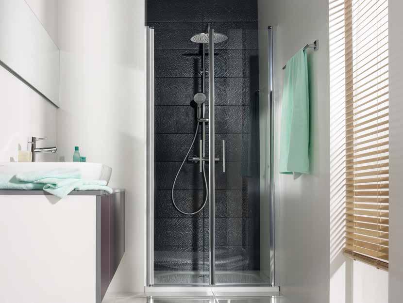FAVORIT NOVA A zuhanyzás praktikusan tökéletes komfortja 5 mm-es biztonsági üveg emelő/süllyesztő mechanizmus hatású alumínium profilok állíthatóság: 20 mm (profilonként) teljes magasság: 1950 mm