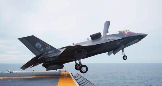 Az F 35B emelőrotorjának kialakítása (BAe) lelő emelőerő-plusszal kell bírjon, ám már üresen sem sok a különbség (3719 kg), e mellé jön az üzemanyag és esetlegesen a fegyverzet tömege.
