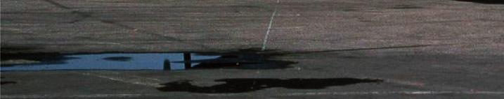 A beérkező AC 47T a felhők felett körözve a GPS segítségével elkezdte az ejtőernyős világító bombákat kidobni, hogy egy közeledő A 37B részére megvilágítsa a célpontokat.