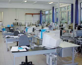 élelmiszer-, mintavétel, vizsgálat, humánegészségügyi vizsgálat, termékminősítések, orvosdiganosztikai laboratórium MŰSZERPARK emisszió: TECORA TCR Bravo M-plus, TCR Isotrack basic HV, TCR Iso plus