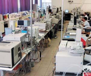 légtér: SKC mintavevők, BW Technologies LEL(éghető anyagok), H 2 S, CO, O 2 vizek, talajok, hulladékok: Agilent GC, GC-MS, HPLC, ICP-MS, HPLC-Triplequad MS TOC, AOX, IR, UV-VIS mintavétel:
