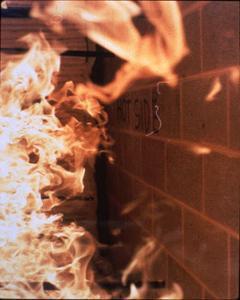 Falazott szerkezetek égése A falszerkezetek képessége függ: tűzben való viselkedése, ellenálló A falazóelem anyagától (mészhomok, égetett agyag, pórusbeton, stb.