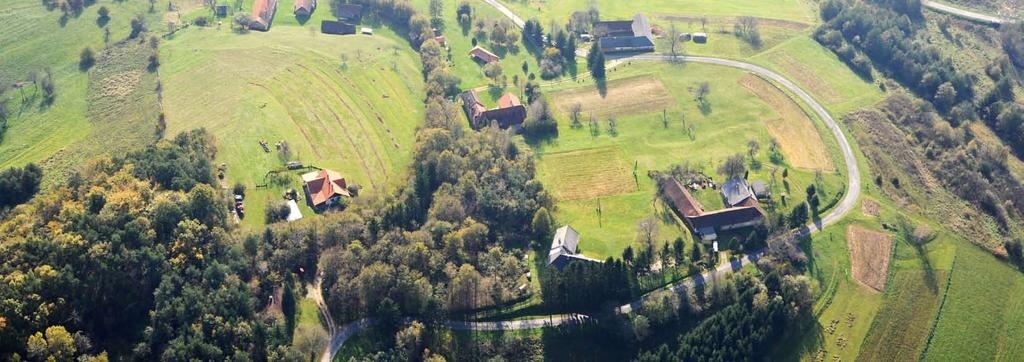 A táj építészeti értékeiért A természetben élő, gazdálkodó őrségi ember építményeit is a tájba illesztette, nem hivalkodva, kiemelve, hanem belesimulva,
