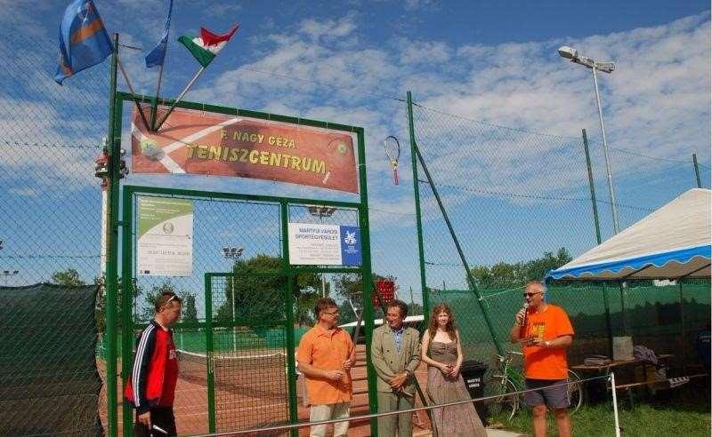 2. Szakmai program: A Martfűi Városi Sportegyesület partneri együttműködésével az alábbi szakmai programot valósítottuk meg: Megyei Férfi Csapatbajnokság tavaszi-őszi fordulókkal, 5-7 csapattal.