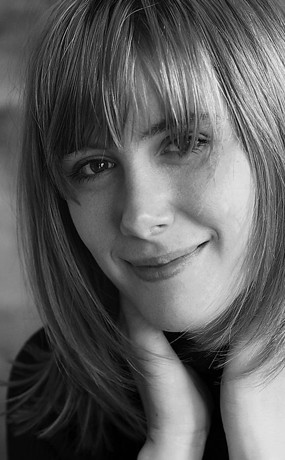 Számos versenyen helyezett, Belgiumban, Csehországban és Magyarországon. Korábban Fischer Annie ösztöndíjas.