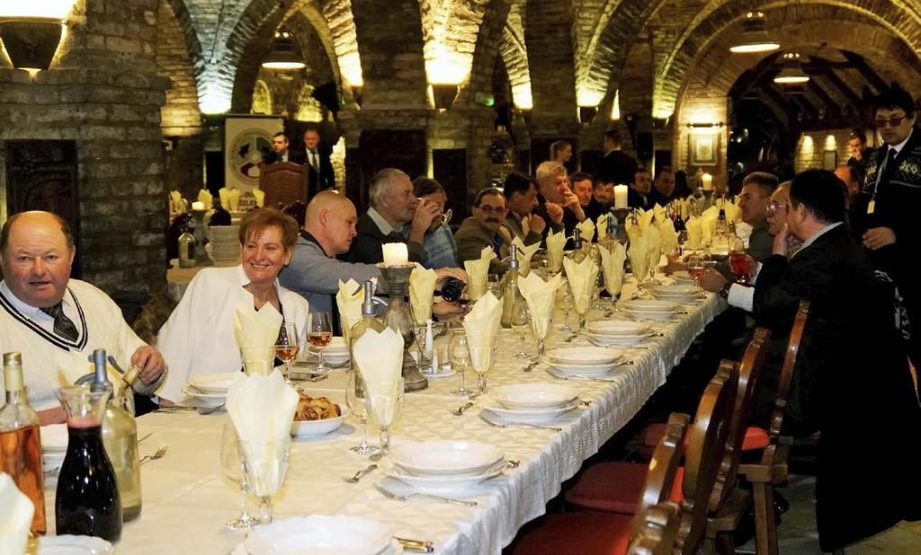 8 autóbuszvezető Szekszárd, Kajtár Zsolt autóvillamossági szerelő Szekszárd, Lengyel Zsolt forgalmi munkatárs Szekszárd, Minker Norbert központ vezető helyettes Szekszárd, Pócs Edit csoportvezető