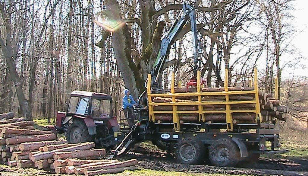 A hengeres fa közelítésének eredményei Az erdészeti többcélú kihordó használhatóságának repertoárját bõvítendõ, vizsgáltuk a gép hengeres fa közelítésére való alkalmasságát.