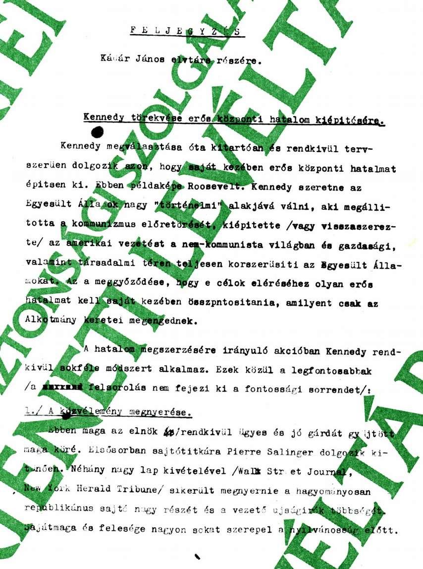 ban diktálja le az összefoglalót, nagyon jó gépírói vannak.