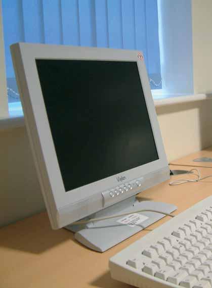 MÉLYVÍZ LCD MONITOROK TESZTJE A hagyományos CRT-monitorok a végnapjaikat élik.