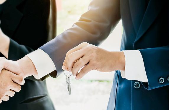 LEASING 107 Kad je riječ o leasing poslovanju, izloženost prema Agrokor Grupi nije bila značajna, tako da je cijela leasing industrija u manjoj mjeri osjetila situaciju u Agrokoru upravljanje osobnim