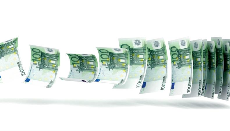 BANKARSTVO 41 (000 kn) prihodi % Prihodi od provizija % Neto tečajne razlike % Ostali prihodi % 2017. promjene 2016. 2017. promjene 2016. 2017. promjene 2016. 2017. promjene 742.498-11,88 211.487 205.