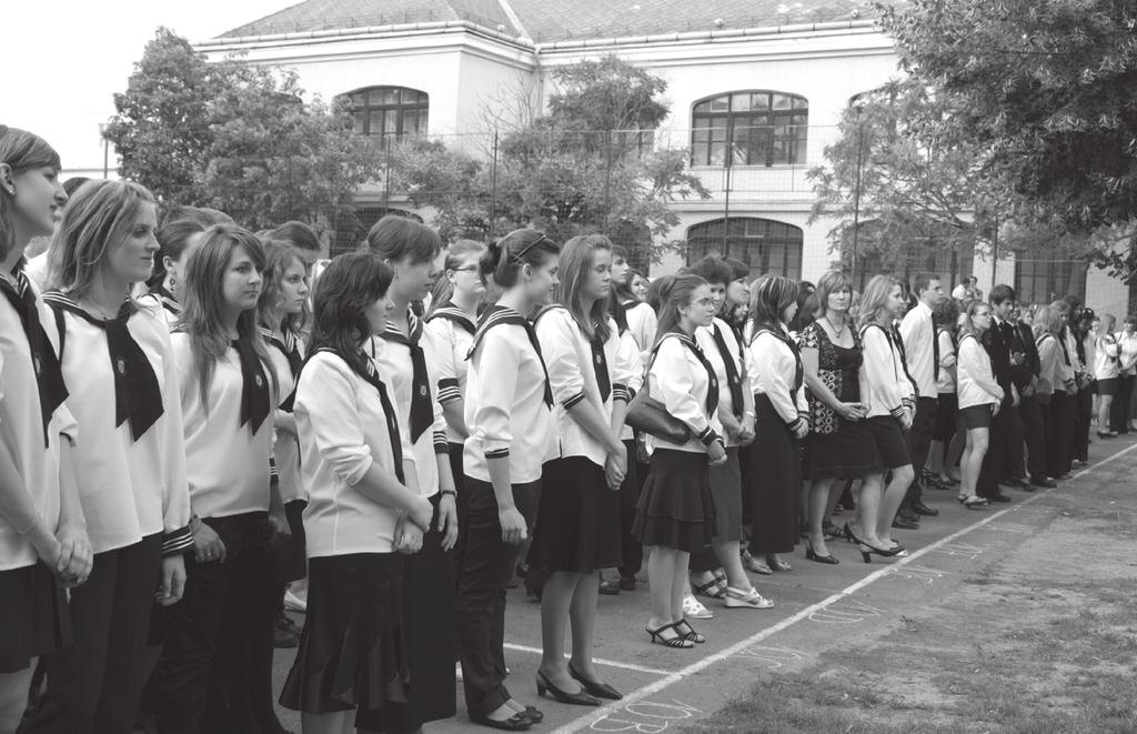 12. B osztály Balázs Kitti Gál Evelin Gergina Laura 12. C osztály Fehér Katalin Horváth Bettina Kobra Ágota Kovács Zita Lukács Dóra Mikó Edit Millei Dóra Novák Nóra Anna Pál Judit 12.