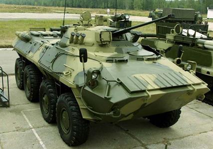 3.1. ábra, A BTR 90 kerekes harcjármű. [187] A harcjármű a BTR 80A technikai alapjaira épült, de a BMP2-es harcjármű fegyvertornyát kapta meg, melybe stabilizált 2A72 30mm-es gépágyú van beépítve.