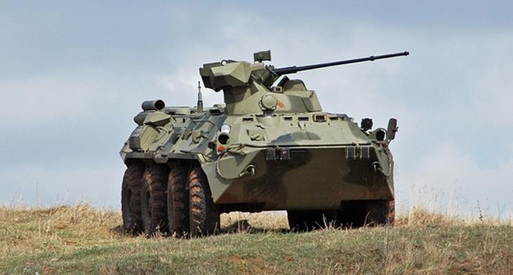 A torony átalakításával elkészítették a BTR 90M típust, melyre egy 100 mm űrméretű ágyú mellett a 30 mm űrméretű gépágyút is felszerelték, párhuzamosítva.