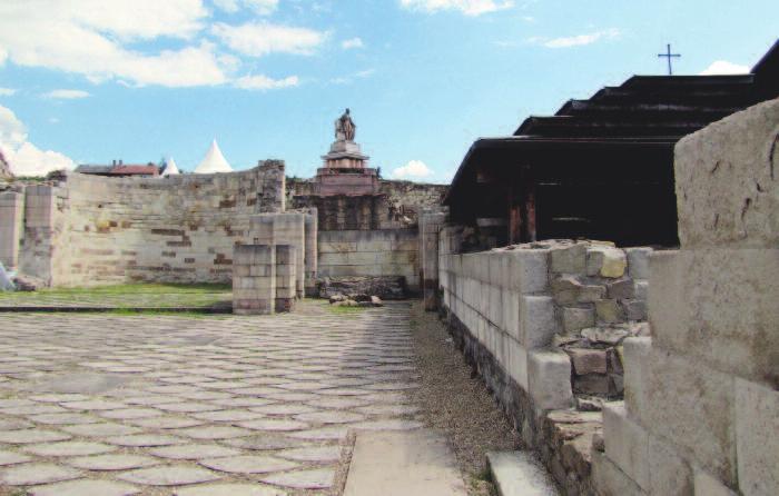 várszékesegyházban.