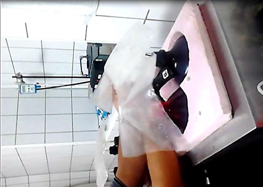 9. ábra Laboratóriumi anaerob fermentor rendszer (a felvételt a szerző készítette) 4.3.2. Biogáz összetétel meghatározása A biogáz összetételének meghatározását Ecoprobe 5-IR (RS-Dynamics s.r.o., Prága, Csehország) készülékkel végeztem.