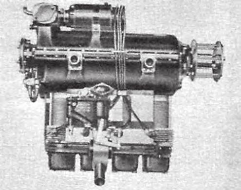 A Super Castor csillagmotor A Castor hengereinek felhasználásával készült a Pollux, melynek utolsó változata 420 LE-s, kilenchengeres, műrepülésre alkalmas motor volt és az Avia Ba 122-es típusú