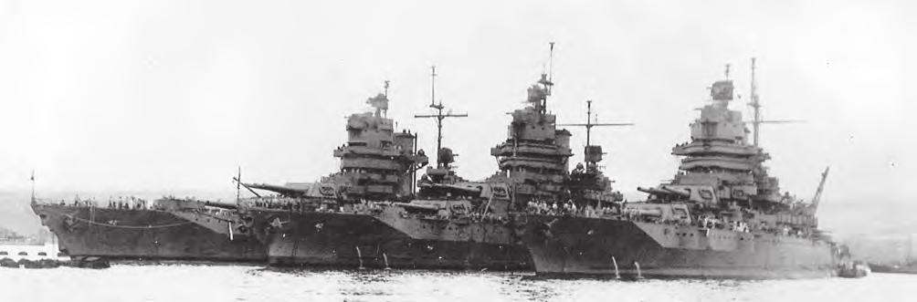 Tanulmányok 15. ábra. A TENESSE osztály három hajója a háború végén (G.Á.) Gergely Ákos Az Egyesült Államok Haditengerészetének csatahajói az 1930-as években III.