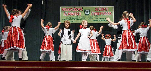 Rendezvények, versenyek, fesztiválok rendszeres résztvevői, melyeken a csoport az eredeti, autentikus folklór megőrzéséért nem egy díjat nyert már.