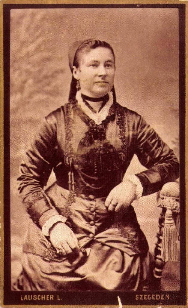 Egy kis pletyi A családi história Lauscher Lipót 1838-ban született, 1862-ben feleségül vette Letzter Nanettet.