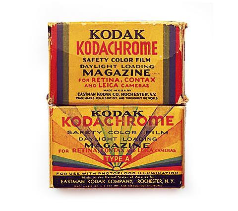 A további színes képek A színeket valósághűen visszaadó filmre, a színes fotográfia valódi megszületésére 1935-ig várni kellett, mikor a Kodak bevezette a piacra az előző évben kikísérletezett
