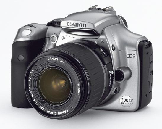 Flash kártya megjelenése A digitális kamerák totális áttörése 2003-ban jött el, mikor a Canon forgalomba hozta a Canon EOS 300D-t, a digitális lázadót.