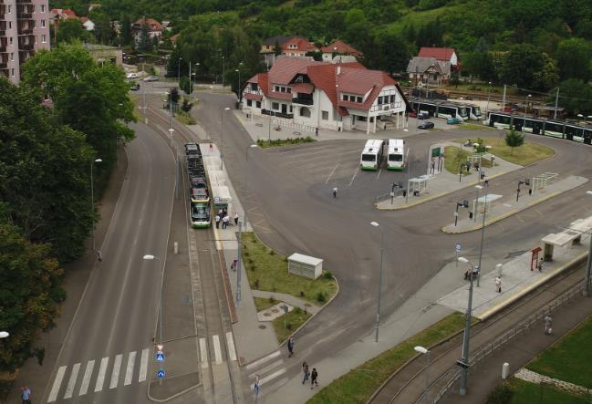 Pályafelújítás, vonalhosszabbítás, kapcsolódó infrastruktúra Teljes hosszában elkészült a pályarekonstrukció A villamos pálya a Diósgyőr