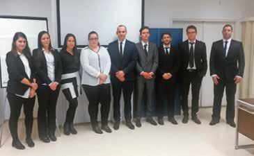 com Zacskógyártó gépek technológiai paramétereinek összehasonlító elemzése Témavezető: Tamásné dr. Nyitrai E. Cecília NYOMDA-MÉDIA SZAKIRÁNY Áfra Martin aframartin92@gmail.