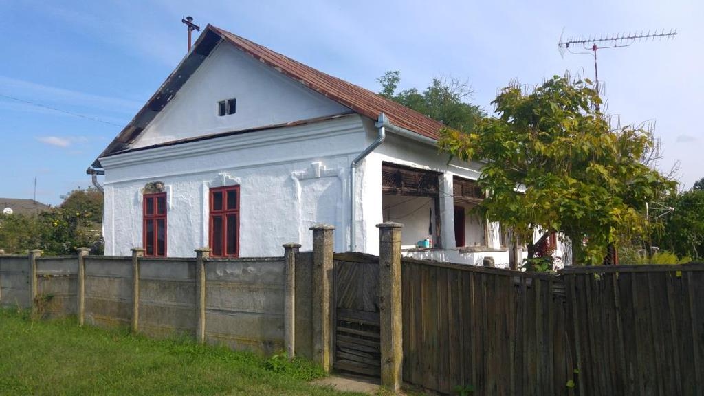 IV. Lakóépület Bajcsy Zsilinszky E. utca 17. Hrsz.:625 Utcára merőleges tömegű földszintes, magastetős lakóépület. Kismélységű előkerttel telepítve.