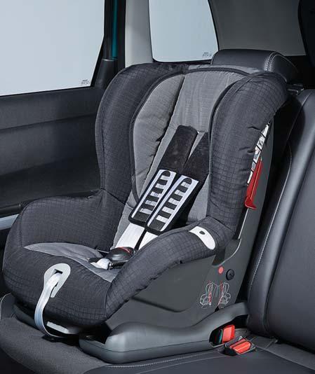 Cikkszám: 990E0-59J37-001 41 41 Duo Plus gyerekülés Csoport: 1, súlycsoport: 9-18 kg, vagy 9 hónapostól 4 éves korig.