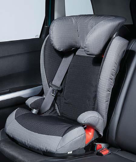 42 42 Kidfix gyerekülés Biztonságossá teszi gyermeke számára az utazást: a 2-es és 3-as csoportú Kidfix gyerekülés 15-36 kg-os súlyhoz készült.