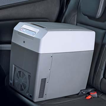 17 18 19 17 COOLING BOX, SMALL Capacity of 15 ltr., connectable to the12v socket. Part No.